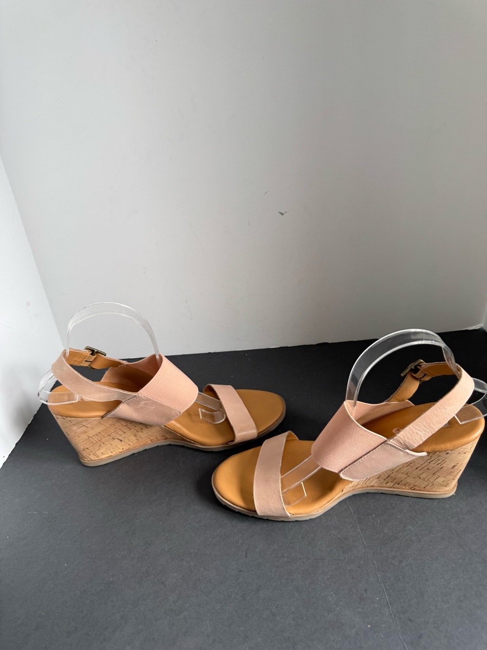 Korks Women’s Leather/Elastic Wedge Sandals. Size 10 - Picture 13 of 16
